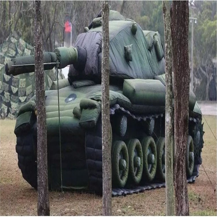 三角镇军用充气坦克
